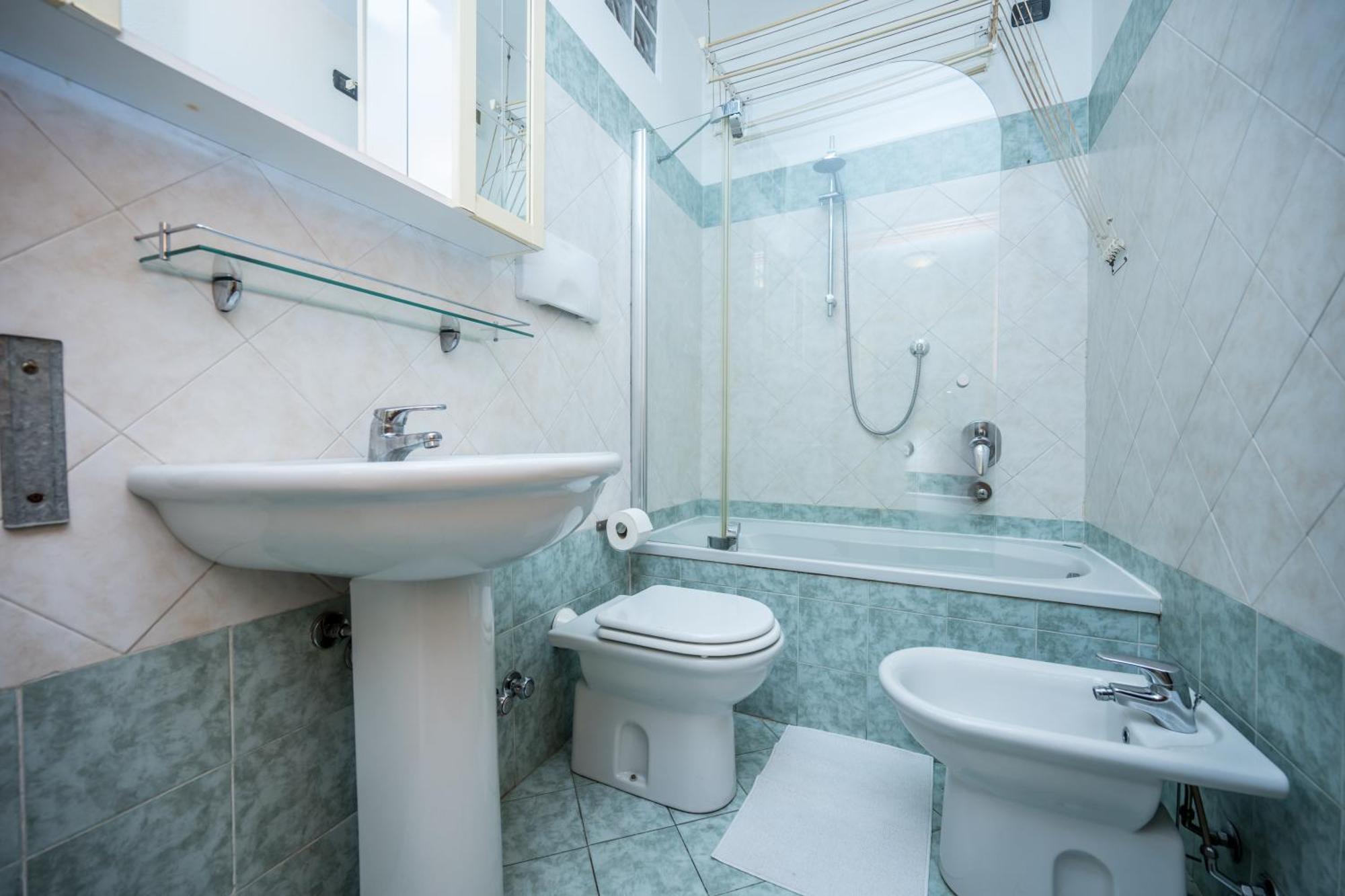 Cozy Suite Rogoredo Apartment Next To The Metro And Train Station Мілан Екстер'єр фото
